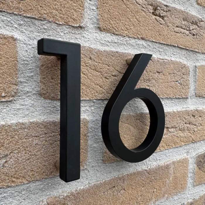 Kemp-zwart-huisnummers-10cm-zijaanzicht1-aluminium-huisnummer